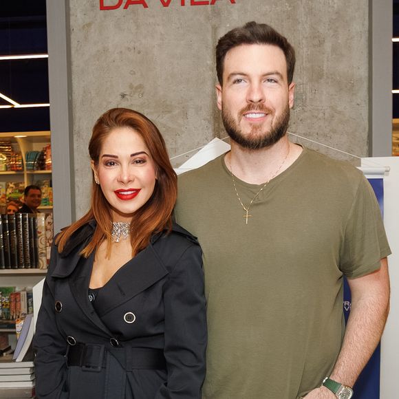 Maíra Cardi renovou votos de casamento com o Primo Rico recentemente