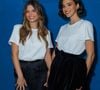 Irmãs, Bruna Marquezine e Luana Marquezine fazem match fashion com camiseta branca e mostram estilos diferentes em evento de moda em São Paulo