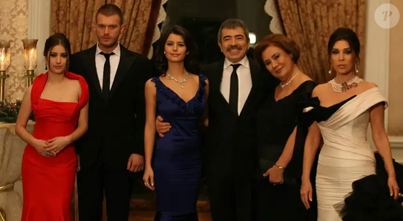 Com direção primorosa e elenco estelar, "Amor Proibido" elevou o padrão das produções dramáticas no Oriente.