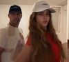 Sofia apareceu desfilando em um vídeo e agitou os internautas