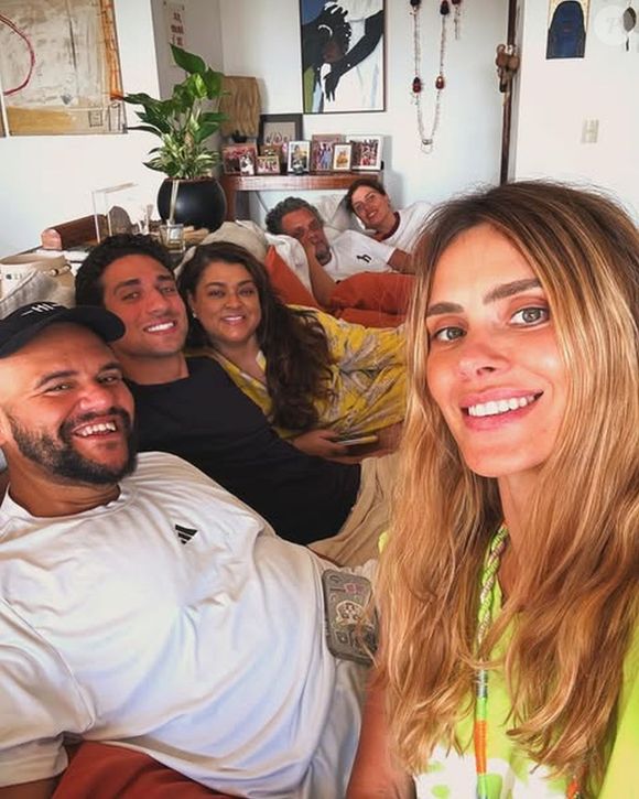 Desde que descobriu o câncer, Preta Gil contou com o apoio de muitos amigos