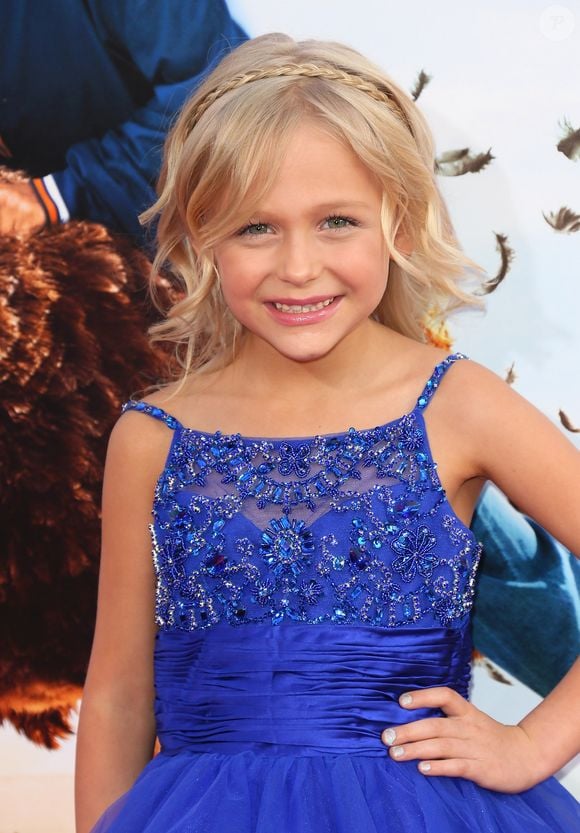 Alyvia Alyn Lind é outra atriz que é famosa desde a infância. Olha como ela era uma completa fofura nos anos 2000!