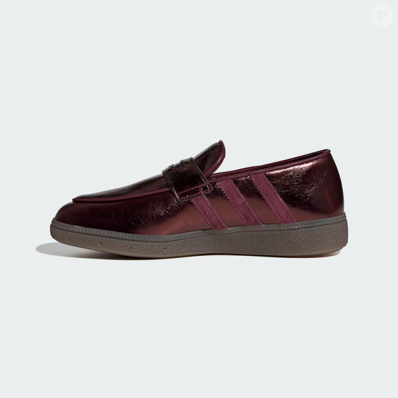 Esqueça a fama de 'sapato de avó': o novo Loafer Handball Spezial da adidas Originals prova que o modelo voltou renovado e pronto para dominar o street style em 2026
