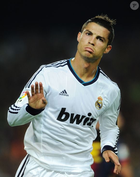 Cristiano Ronaldo revelou que, durante sua passagem pelo Real Madrid, costumava 'se punir em silêncio' quando perdia chances de gols