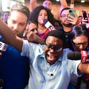 A Beija-Flor de Nilópolis conquistou o seu 15º título, nesta quarta-feira (06).