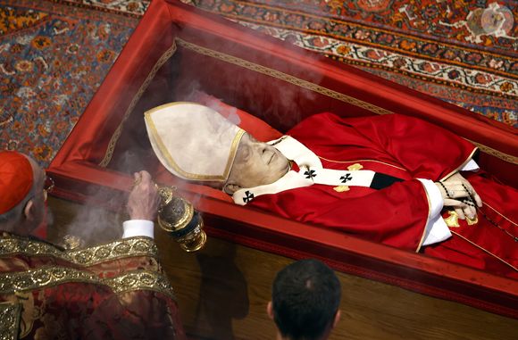 O funeral do Papa Francisco acontece no próximo sábado (23), a partir das 5 horas da manhã (horário de Brasília)