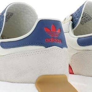 A própria Adidas descreve o modelo como ideal para quem busca visual clássico com conforto contemporâneo, perfeito tanto para uso casual diário quanto para produções com influência esportiva