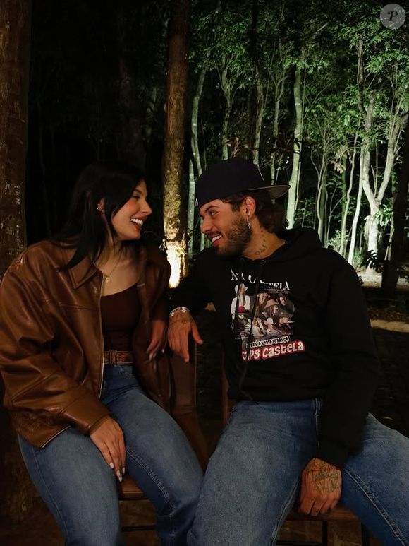 Zé Felipe e Ana Castela estão juntos desde que o cantor terminou seu casamento com Virgínia