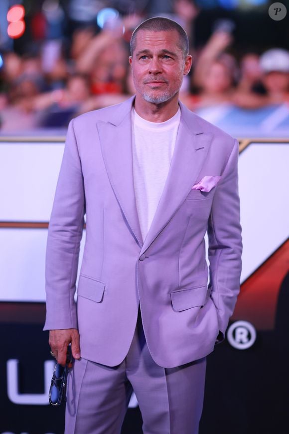 Brad Pitt, atualmente com 61 anos, é o astro do longa 'Fórmula 1 - O Filme'