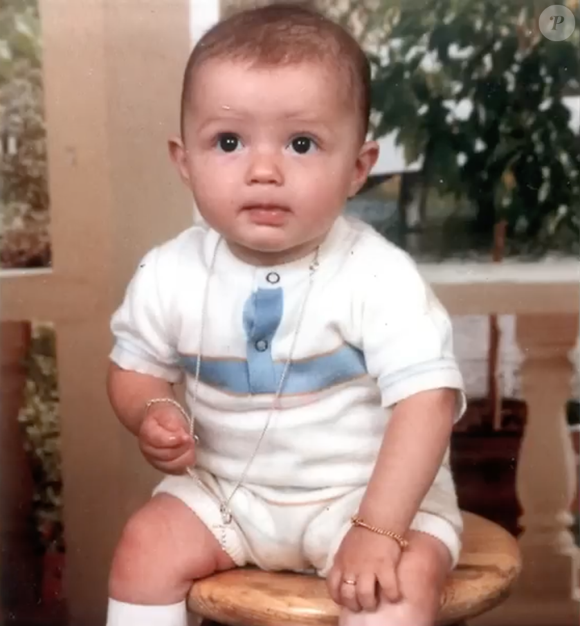 Poucos sabem, mas este é Cristiano Ronaldo logo nos seus primeiros anos de vida
