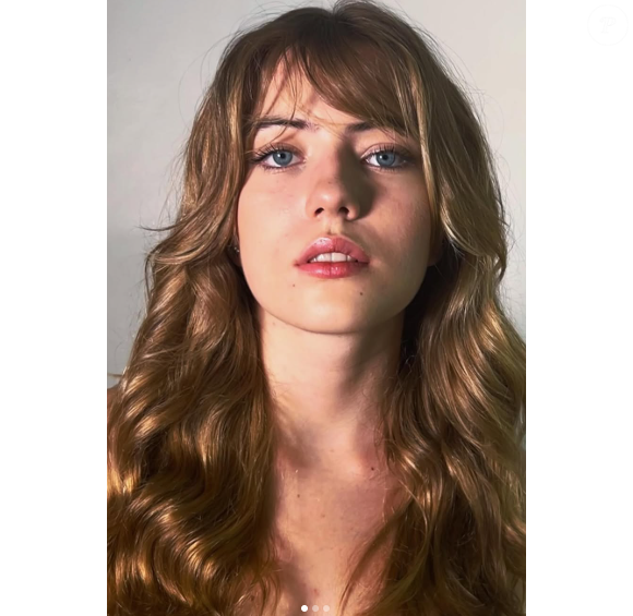 Lola Belli viverá Paty, filha de Diná e Téo no filme 'A Viagem', intepretados por Carolina Dieckmmann e Emílio Dantas