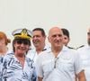 Roberto Carlos embarcando no Cruzeiro Além do Horizonte, no Porto de Santos.