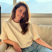 Fantasma tem casa? Chão de taco, paredes claras e janelas antirruído: Nathalia Dill, a Francesca de 'Quem Ama Cuida', mora em apartamento minimalista clean