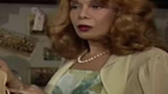 Ninete em 'Tieta', Rogéria quebrou polêmica em sua 1ª novela com cena revoltante contra mulher trans na TV brasileira