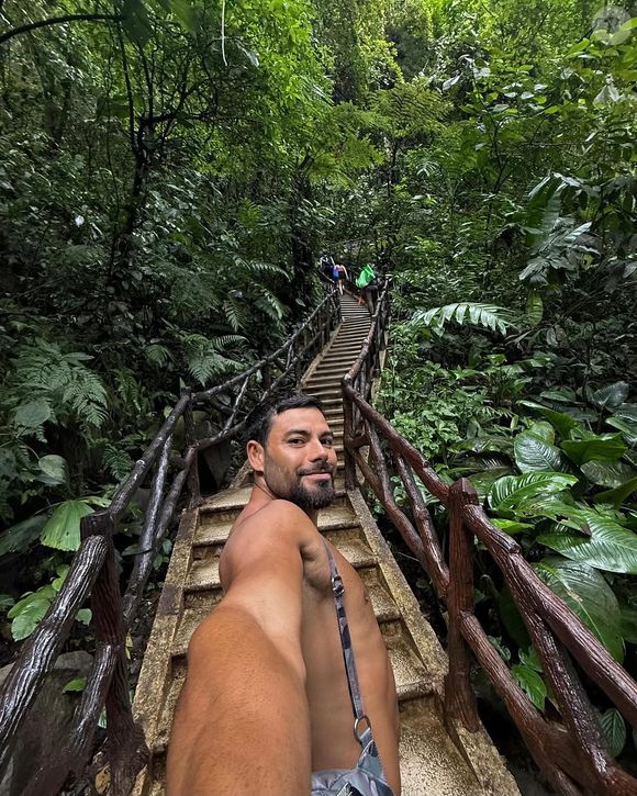 Em entrevista ao Link Podcast, Pedro Andrade também comentou sobre o namoro com Sandy