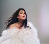 Katy Perry completa 42 anos neste domingo (25). A cantora norte-americana, cujo nome de nascimento é Katheryn Elizabeth Hudson, celebra mais um aniversário em meio a uma trajetória marcada por sucessos internacionais e episódios que também repercutiram na política brasileira, como a homenagem a Marielle Franco durante um show no Rio de Janeiro, em 2018