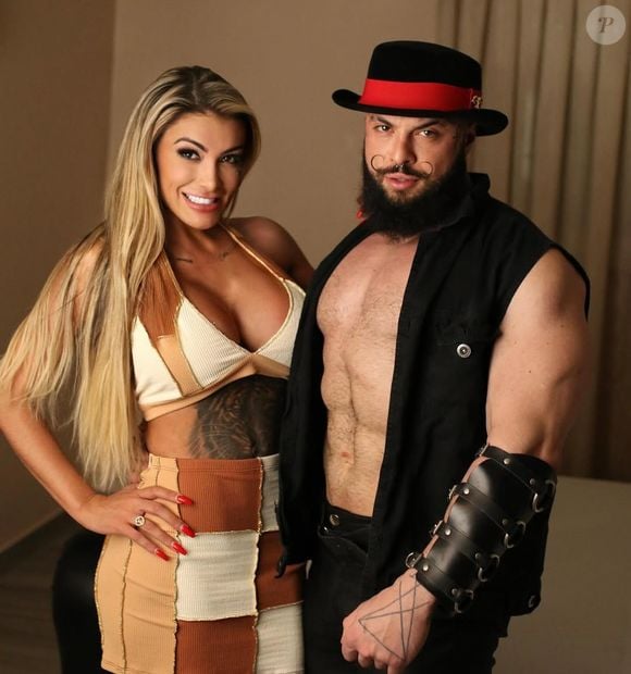 Andressa Urach ‘sofreu na minha mão como nunca antes havia sofrido em uma gravação’, conta Gabe Spec em entrevista ao Purepeople