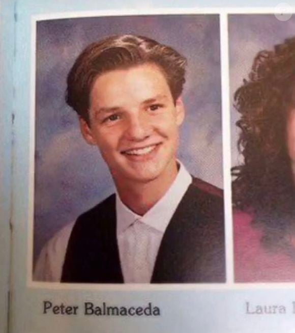 Foto antiga de escola: Quem diria que esse garoto viraria o ícone que é hoje?