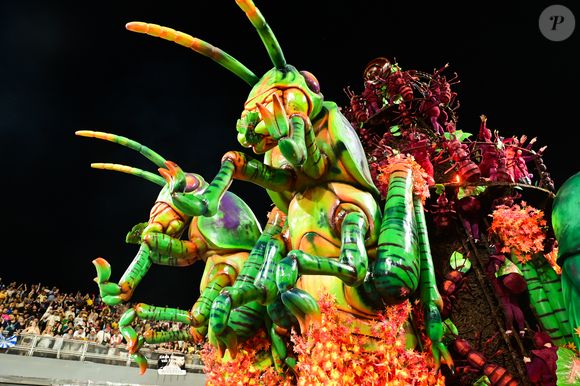 Carnaval 2026 em São Paulo: mais um carro alegórico da Acadêmicos do Tatuapé