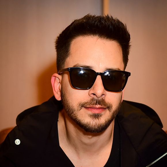 Junior afirma que a resposta da filha ao tratamento tem sido muito positiva: ‘Graças a Deus, a Lara respondeu bem ao tratamento, ela tá super bem, se recuperando, tá em remissão’