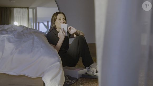 Adriana Esteves não tem aguentado o calor nas cenas quentes do Rio de Janeiro com ar-condicionado desligado