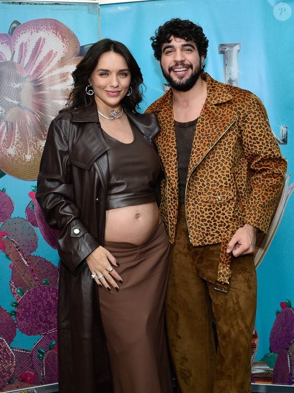 Rafa Kalimann vive uma das fases mais especiais de sua vida. A ex-BBB e o cantor Leo Chaves se aproximaram durante o 'Dança dos Famosos', em 2024, e assumiram o relacionamento no fim daquele ano.