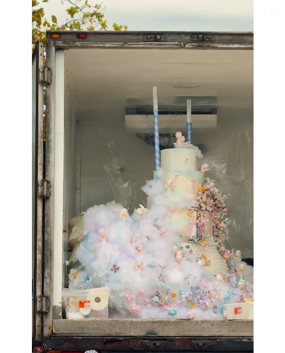 Festa de Maria Alice: bolo da filha de Virginia e Zé Felipe foi uma verdadeira atração.