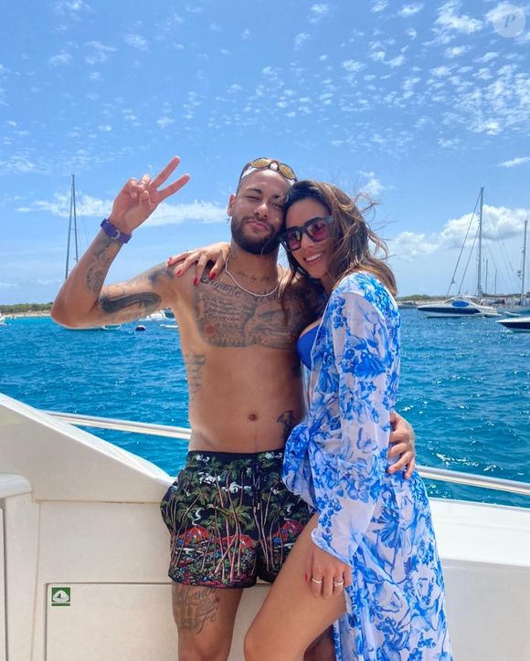 Bruna Biancardi usou os stories de seu perfil oficial do Instagram, para denunciar um perfil que está fazendo ataques racistas à Mavie, de 1 ano, sua filha com Neymar Jr.