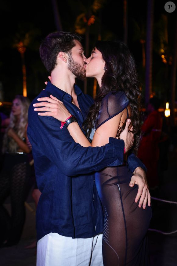 Bruna Marquezine comentou: 'Foi bom demais! Você merece.", e finalizou a mensagem carinhosa com um emoji de coração vermelho.", nas fotos de João Guilherme.