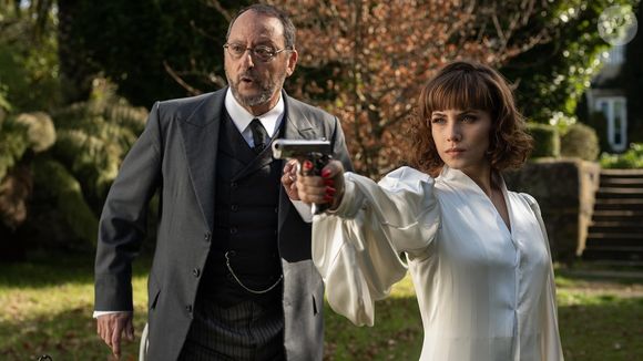 Ambientada na Galícia, no final da década de 1940, a produção combina uma trama de mistério e assassinato com doses muito bem-vindas de bom humor