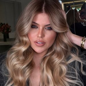 Eduarda Braum fez história ao vencer o Miss Supranational 2025, tornando-se a primeira brasileira a conquistar o título internacional