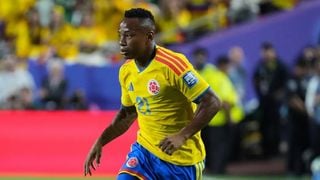 Perder um gol na Copa do Mundo é um erro grave: tanto que um jogador colombiano decidiu não voltar para o seu país e ninguém sabe onde ele está