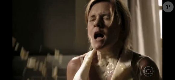 Cena com Adriana Esteves evidencia a complexidade de Carminha, uma das vilãs mais marcantes da TV