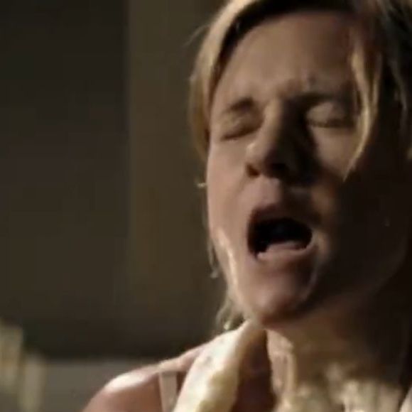 Cena com Adriana Esteves evidencia a complexidade de Carminha, uma das vilãs mais marcantes da TV