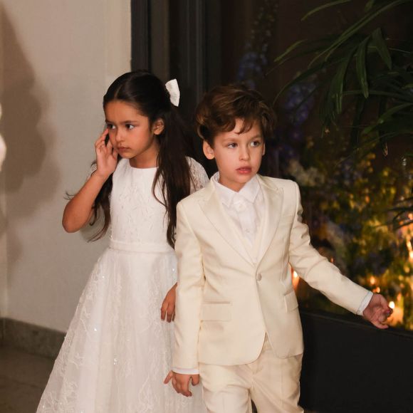 Filhos de Eder Militão e Tainá Castro tiveram destaque na cerimônia de casamento