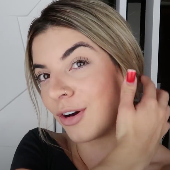 Este é um dos últimos registros de Gkay antes dos preenchimentos labiais