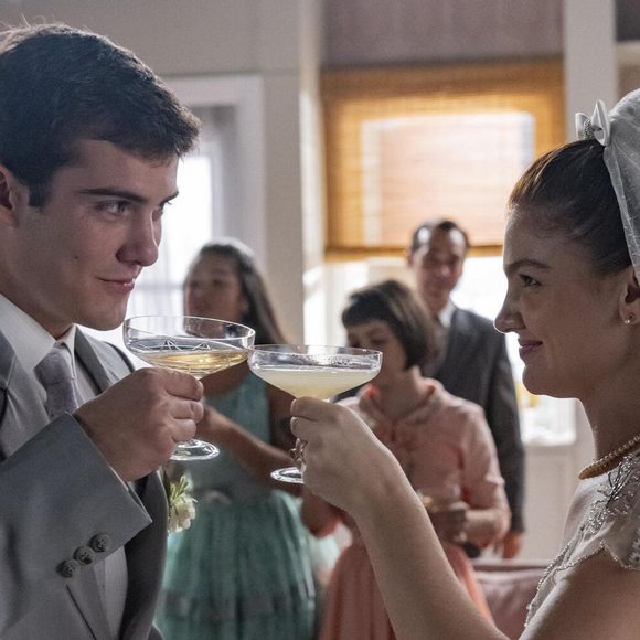 Novela 'Garota do Momento': Celeste (Debora Ozorio) e Edu (Caio Manhente) finalmente vão se casar.