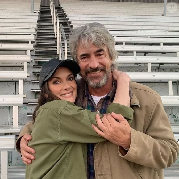 Winona Ryder, que interpreta Joyce Byers, vive um relacionamento discreto com Scott Mackinlay Hahn desde 2011