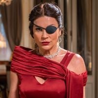 Sandra morre na novela 'Êta Mundo Melhor!'? Vilã tem gesto de bondade antes de juramento de destruição em cemitério