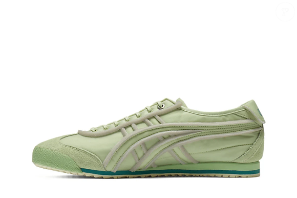O Onitsuka Tiger Mexico 66 SD Exposed Foam Jade Verde custa R$ 899,00 no site da LowBank, com opção de pagamento em 10 parcelas de R$ 89,90 sem juros, conforme as informações fornecidas. Antes de finalizar a compra, é importante conferir a numeração disponível, as condições de pagamento e eventuais alterações no preço