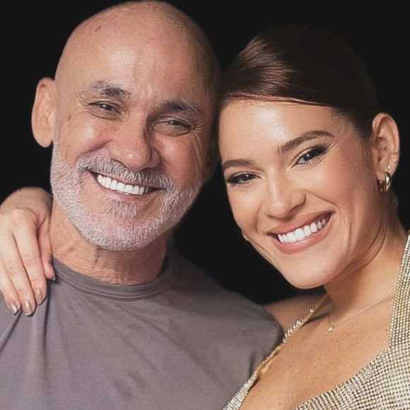Ana Clara rebateu as críticas de parte do público após o pai, Ayrton Lima, voltar a trabalhar como motorista de aplicativo