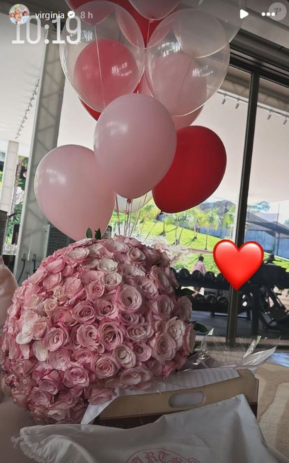Vini Jr. deu um buquê com 200 rosas para Virgínia Fonseca