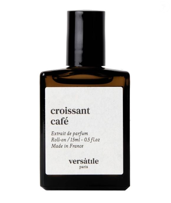 Quem ama fragrâncias gourmand vai amar o Croissant Cafe Extrait de Parfum. Aqui, o aroma quente de um café recém-preparado é recriado em uma composição que busca o equilíbrio entre doçura e profundidade