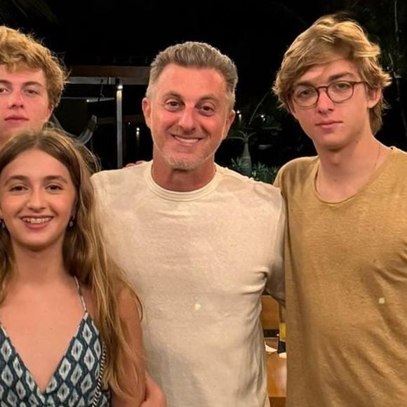 Joaquim atualmente estuda na New York University, nos Estados Unidos. Já Benício, o irmão do meio, escolheu cursar Engenharia de Produção em São Paulo e Eva, a caçula, ainda está na escola