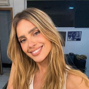 Embora a tendência tenha viralizado, a médica reforça que o consumidor deve manter os pés no chão.