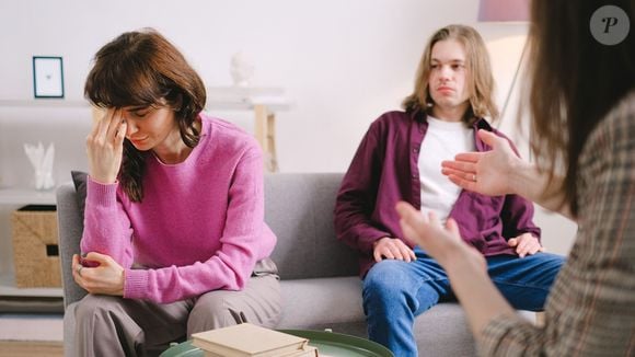 Psicólogos que estudam a teoria da acomodação da comunicação constataram que os indivíduos frequentemente ajustam seu estilo de comunicação ao das pessoas ao seu redor