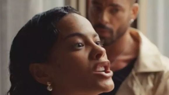 Briga entre Cauã Reymond e Bella Campos chega em 'Vale Tudo'; sequência de tirar o fôlego vai misturar ficção e realidade: 'Não se mete na minha vida'