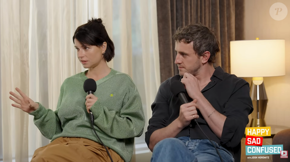 Favorita ao Oscar 2026, Jessie Buckley ao lado de Paul Mescal vira alvo de debate nas redes após comentário antigo sobre gatos voltar à tona e provocar reação entre amantes de felinos
