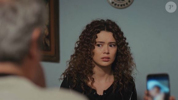 Piril terá recebido abrigo de Enver e Hatice ao revelar o caso da filha deles, Sirin, com Suat e Sarp na novela 'Força de Mulher'