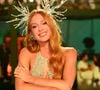 Marina Ruy Barbosa chegou à Sapucaí na madrugada desta quarta-feira (05) para curtir o último dia de desfiles das escolas de samba do Rio de Janeiro